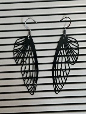 Black Wing Cutout Dangle Earrings - Women Accessories